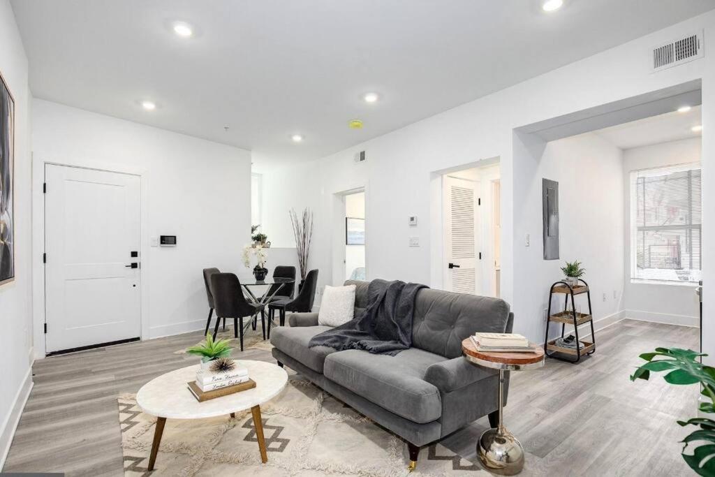 Amazing Capital Hill Apt , Step Away Gym, Shopping Washington Luaran gambar